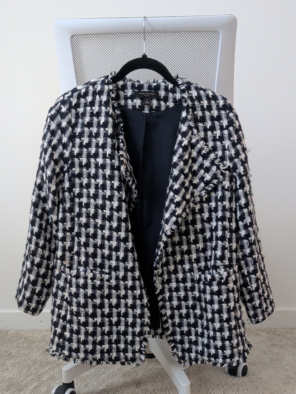 Ann Taylor Black and White Houndstooth Tweed Blazer